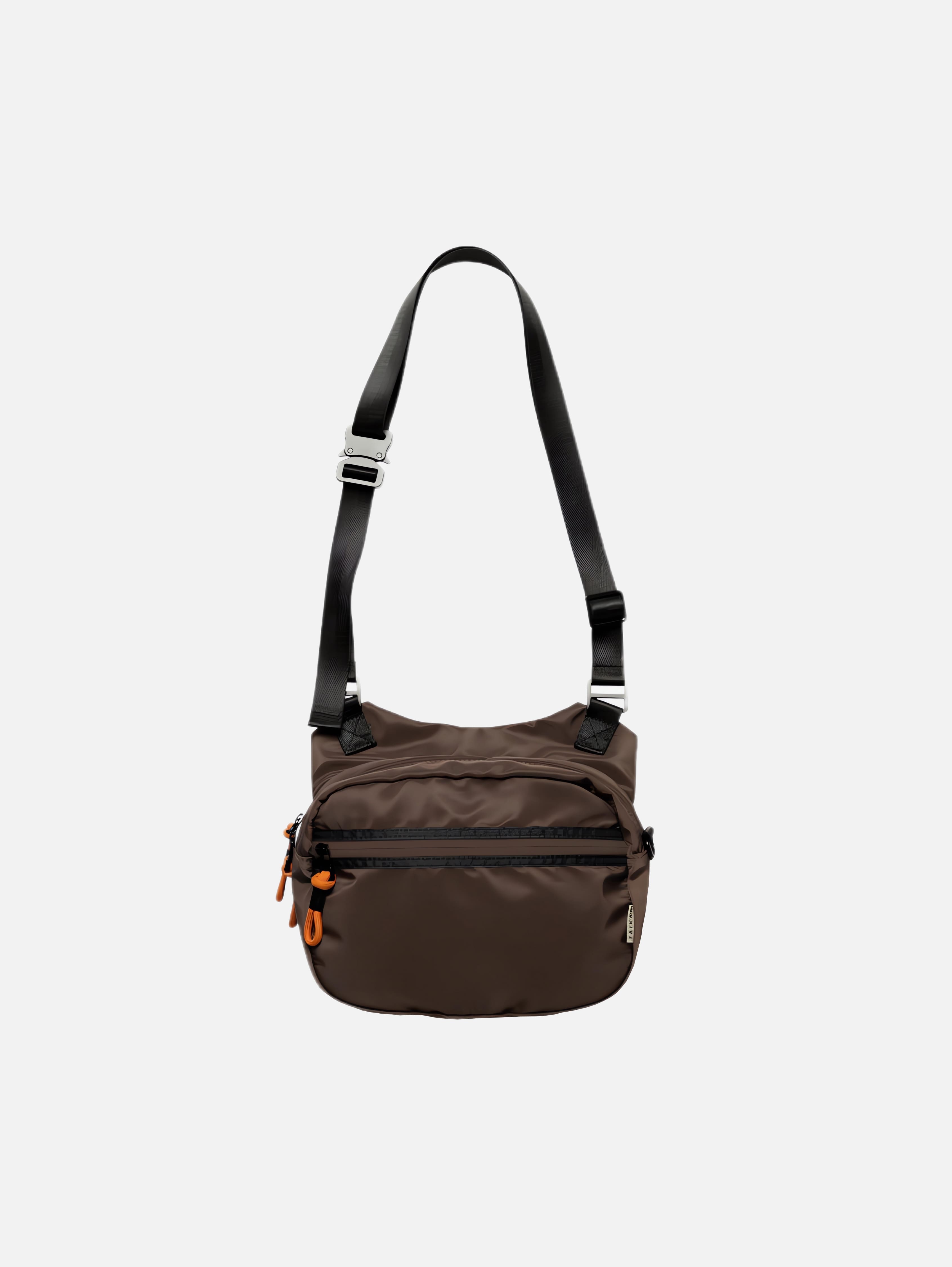 Bolso de hombro Nomad Necessity